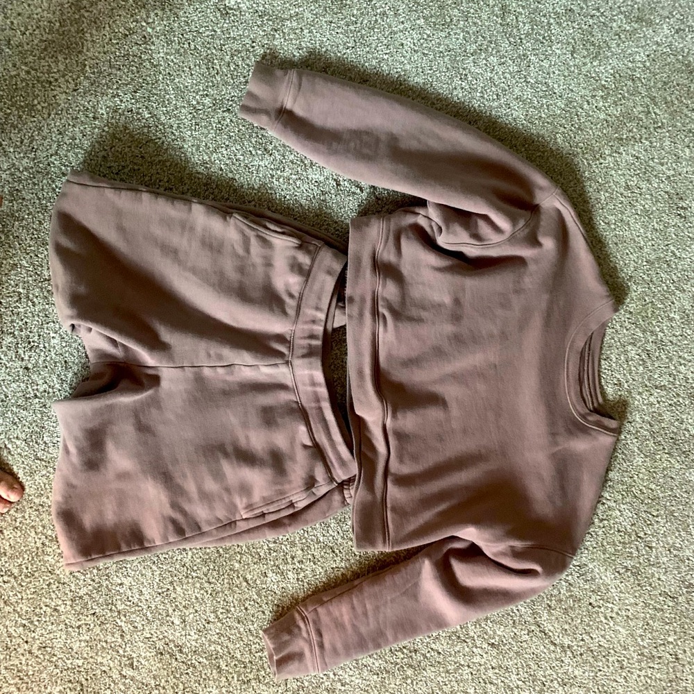 Girlfriend Collective Sweatsuit Set in Taro (rosy mauve)